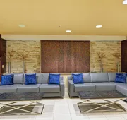 Embassy Suites by Hilton Valencia hotel detail image 3
