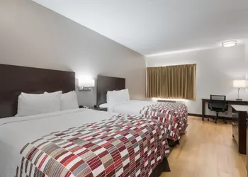 Red Roof Inn San Antonio - Seaworld/ Northwest hotel thumbnail 6