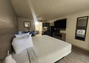 Extended Stay America Select Suites - Sterling hotel thumbnail 6