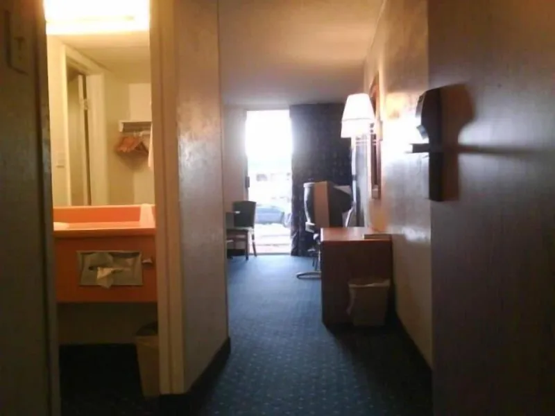American Motel hotel detail image 6