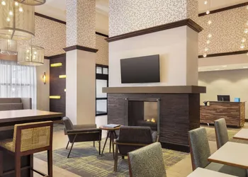 Hampton Inn by Hilton Shelton hotel thumbnail 2