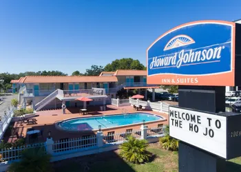 Howard Johnson by Wyndham Clearwater / Dunedin hotel thumbnail 2