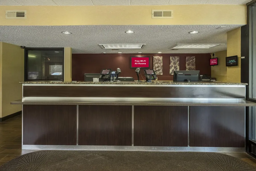 Red Roof Inn PLUS+ Wilmington - Newark hotel detail image 2