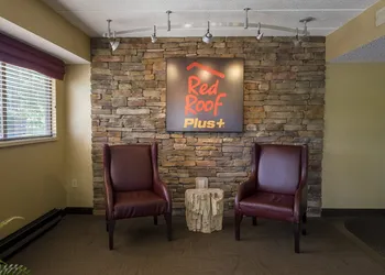 Red Roof Inn PLUS+ Wilmington - Newark hotel thumbnail 3