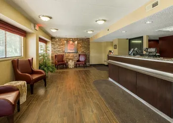 Red Roof Inn PLUS+ Wilmington - Newark hotel thumbnail 5