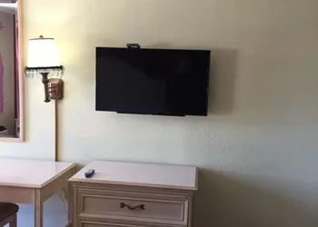 Relax Inn hotel thumbnail 7