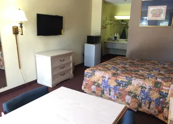 Relax Inn hotel thumbnail 8