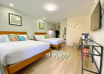 Gainesville Lodge hotel thumbnail 6