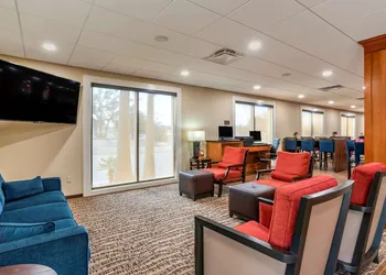 Comfort Suites Niceville Near Elgin Air Force Base hotel thumbnail 4