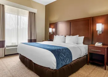 Comfort Suites Niceville Near Elgin Air Force Base hotel thumbnail 5