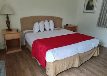 Crown Inn hotel thumbnail 2