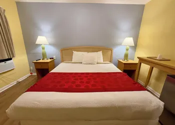 Crown Inn hotel thumbnail 6