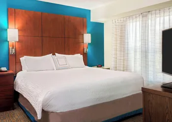 Residence Inn by Marriott Fort Myers hotel thumbnail 3