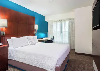Residence Inn by Marriott Fort Myers hotel thumbnail 4