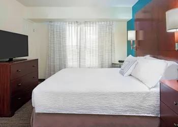 Residence Inn by Marriott Fort Myers hotel thumbnail 6