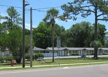 High Springs Country Inn hotel thumbnail 3