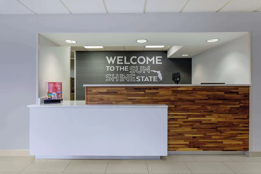 Hampton Inn Jacksonville-Downtown-I-95 hotel detail image 6