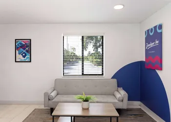 Howard Johnson by Wyndham Orlando Lake Buena Vista South hotel thumbnail 4