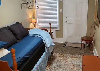 Shamrock Cove Inn hotel thumbnail 4