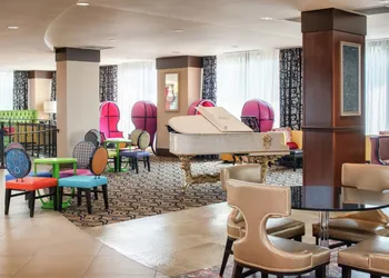 Staypineapple, The Maxwell Hotel, Seattle Center Seattle hotel thumbnail 6