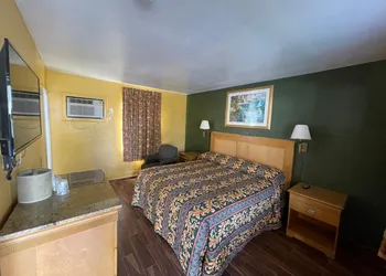 Shangri La Motel Ocala near Hwy 301 hotel thumbnail 4