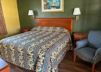 Shangri La Motel Ocala near Hwy 301 hotel thumbnail 7