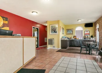 Econo Lodge Jonesboro hotel thumbnail 3