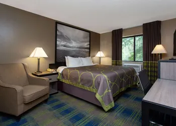 Super 8 by Wyndham Cromwell/Middletown hotel thumbnail 6