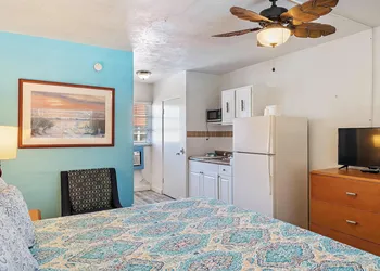 Malibu Resort Motel hotel thumbnail 7