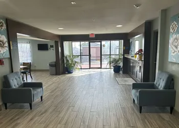 Days Inn by Wyndham Panama City/Callaway hotel thumbnail 3
