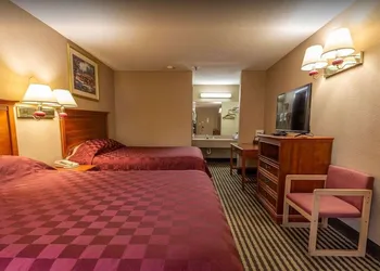 Americas Best Inn - Eureka hotel thumbnail 8