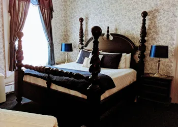 Allegiance Bed and Breakfast hotel thumbnail 3