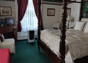 Allegiance Bed and Breakfast hotel thumbnail 4