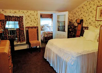 Allegiance Bed and Breakfast hotel thumbnail 7