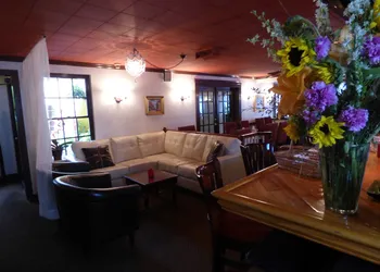 Old City House Inn and Restaurant hotel thumbnail 2