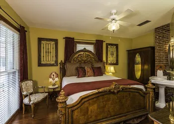 Carriage Way Inn hotel thumbnail 6