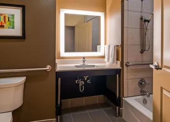 Best Western Plus University Inn hotel thumbnail 8
