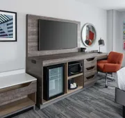 Hampton Inn & Suites Tampa/Ybor City/Downtown hotel detail image 7