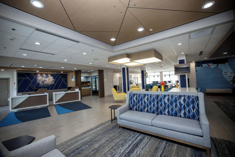 Holiday Inn Express & Suites Tampa Stadium – Airport Area by IHG hotel detail image 2