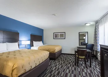 Quality Inn Farmington hotel thumbnail 8