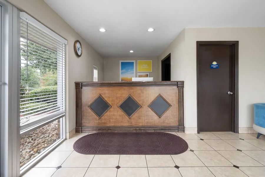 Days Inn by Wyndham Augusta Wheeler Road hotel detail image 2