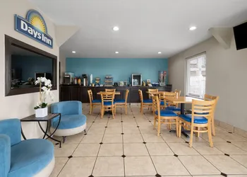 Days Inn by Wyndham Augusta Wheeler Road hotel thumbnail 5