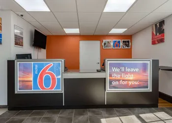 Motel 6 White, GA - Cartersville hotel thumbnail 3