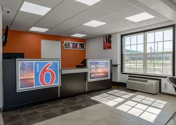 Motel 6 White, GA - Cartersville hotel thumbnail 5