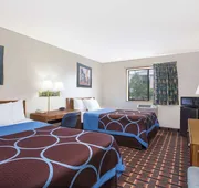 Super 8 by Wyndham Douglas hotel detail image 7