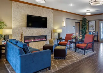 Comfort Inn & Suites Greenville I-70 hotel thumbnail 2