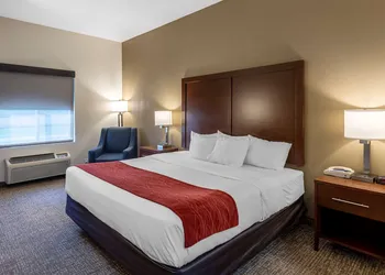Comfort Inn & Suites Greenville I-70 hotel thumbnail 6