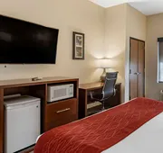 Comfort Inn & Suites Greenville I-70 hotel detail image 7