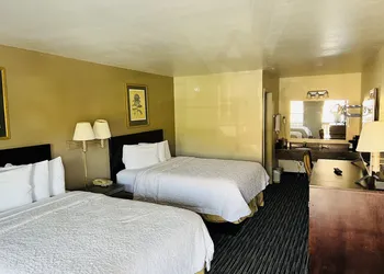Alpine Valley Inn hotel thumbnail 4