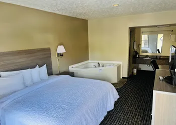 Alpine Valley Inn hotel thumbnail 5